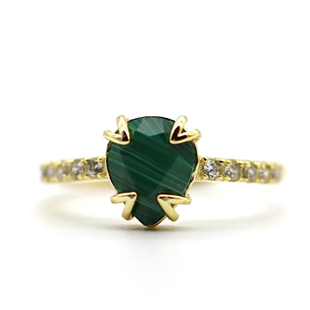 Bague malachite Soléa avec pierre naturelle verte en forme de goutte, montée sur argent 925 doré
