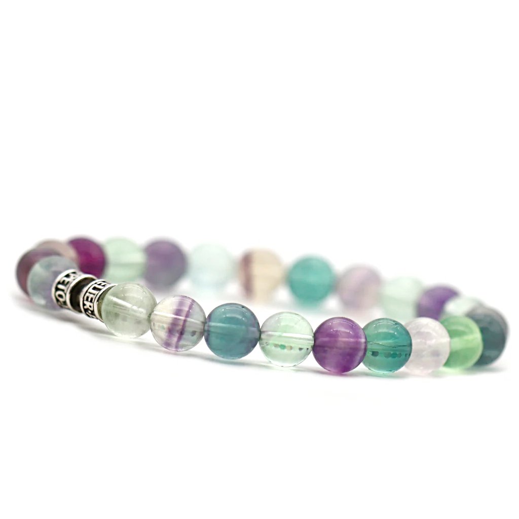 Bracelet en fluorite naturelle 8mm aux nuances vertes et violettes avec finition argent 925